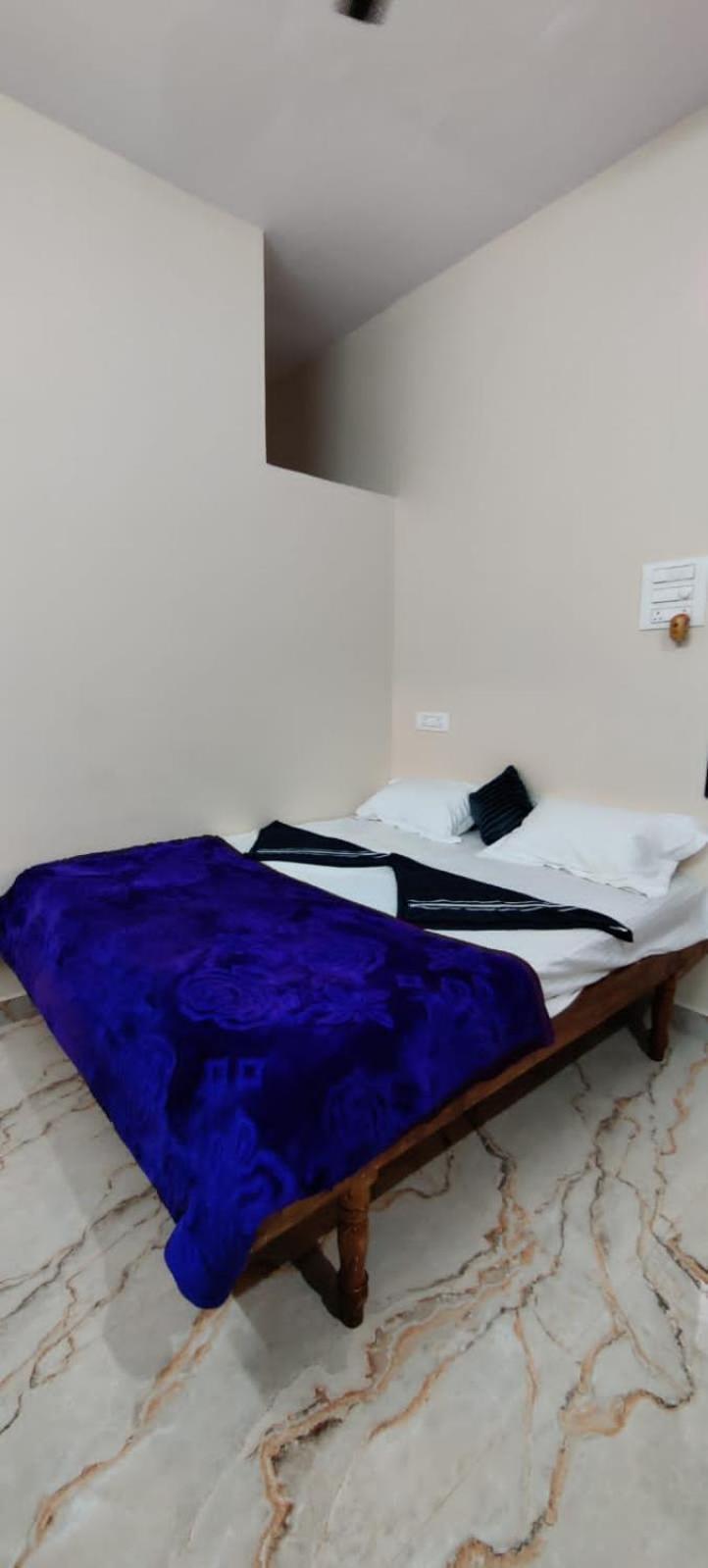 Supritha Homestay 亨比 外观 照片